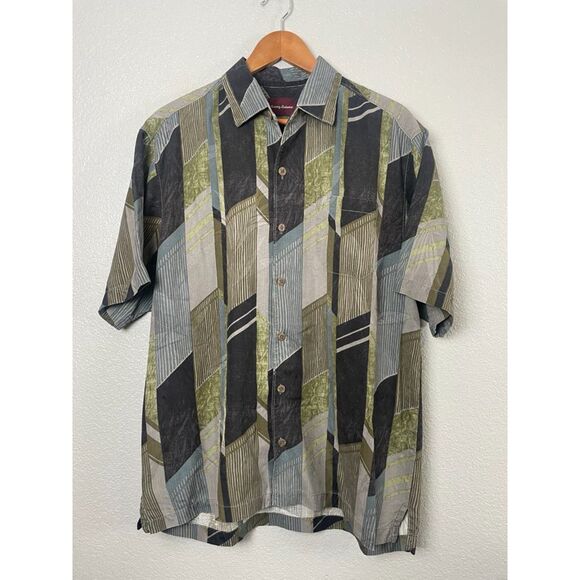 Tommy Bahama Men's Size Large 100% Silk Hawaiian Shirt Button Up Tropical Beach - Picture 1 of 8